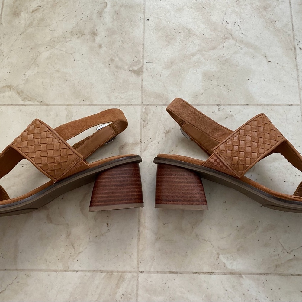 $189 Gentle Souls Manda Brown Woven Leather Square Toe Block Heels Sandals Sz 9 - Picture 8 of 15